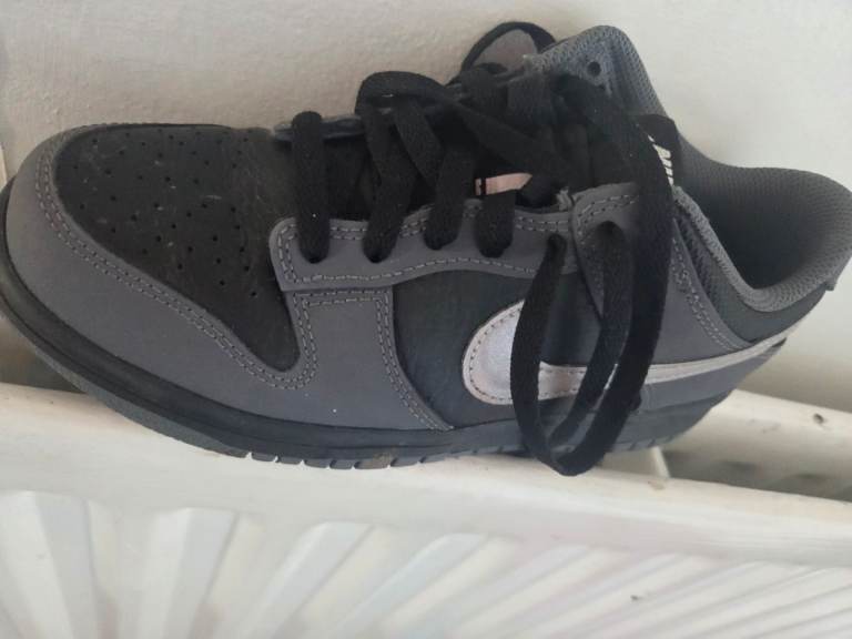 Nike Trainers – Grey/Black, Good Condition