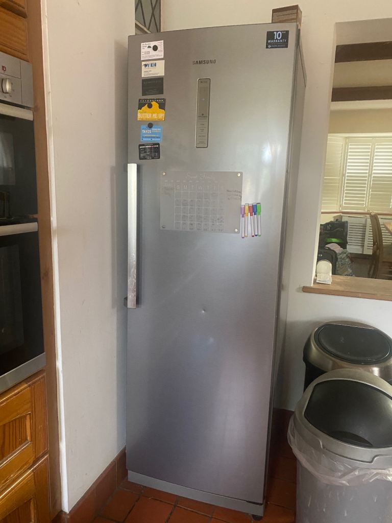 image for REDUCED: fridge and freezer - american Samsung