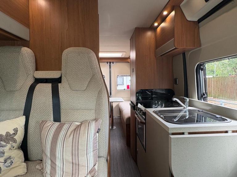 Autotrail Tribute 680