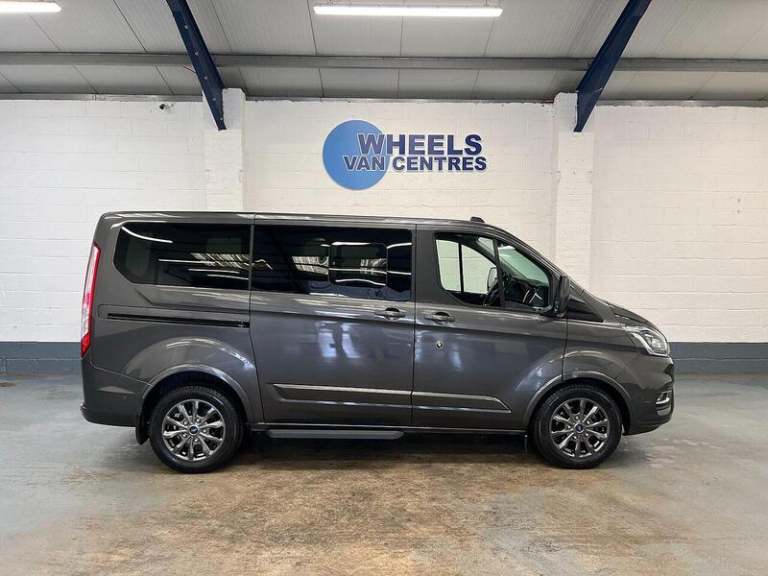 2022 Ford Tourneo Custom 2.0 EcoBlue Hybrid 185ps L/R 8 Seater Titanium X MPV DIESEL Manual
