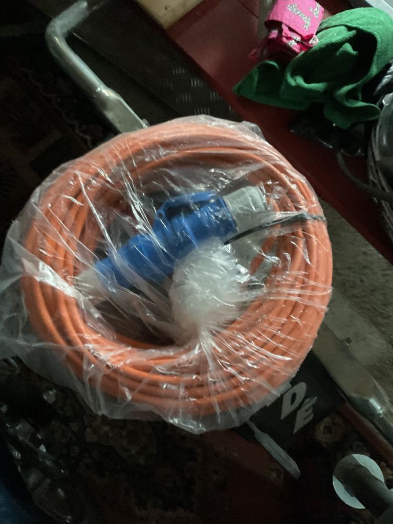 Caravan hook up lead 25mts new£35 in package 