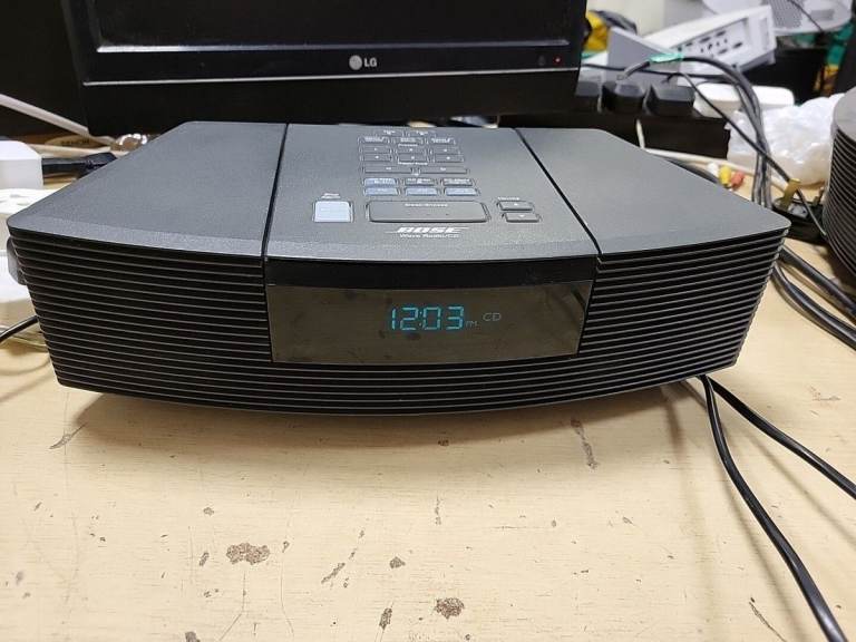 BOSE RADIO / CD PLAYER