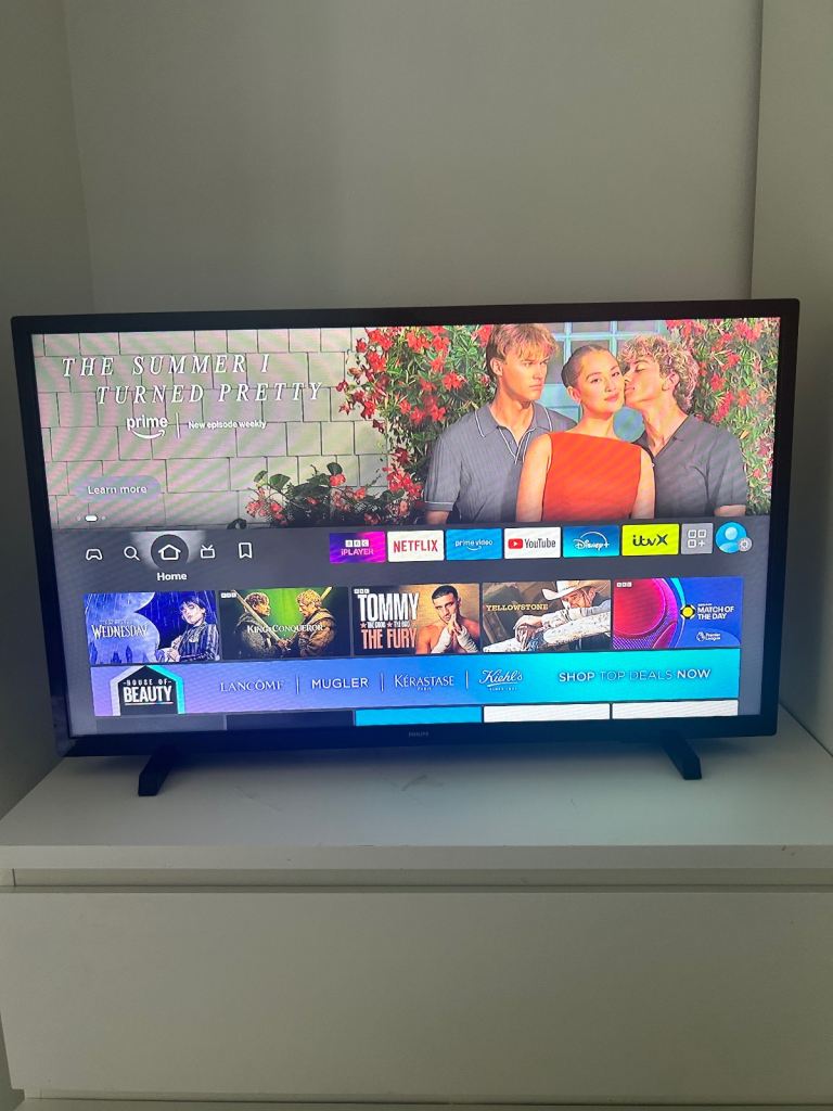 32 inch Phillips tv. 