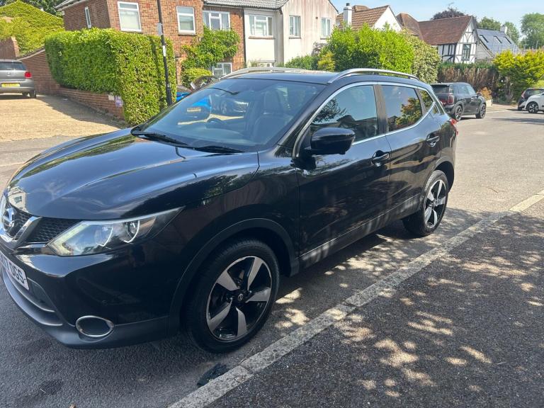 2017 Nissan Qashqai 1.2 DiG-T N-Vision 5dr HATCHBACK PETROL Manual