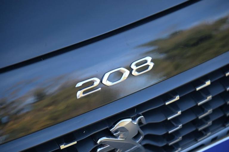 2023 Peugeot 208 1.2 PureTech Allure Premium + Hatchback 5dr Petrol EAT Euro 6 (s/s) (130 ps Hatc...