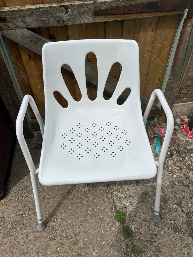 White Shower Chair with Arms – Good Condition