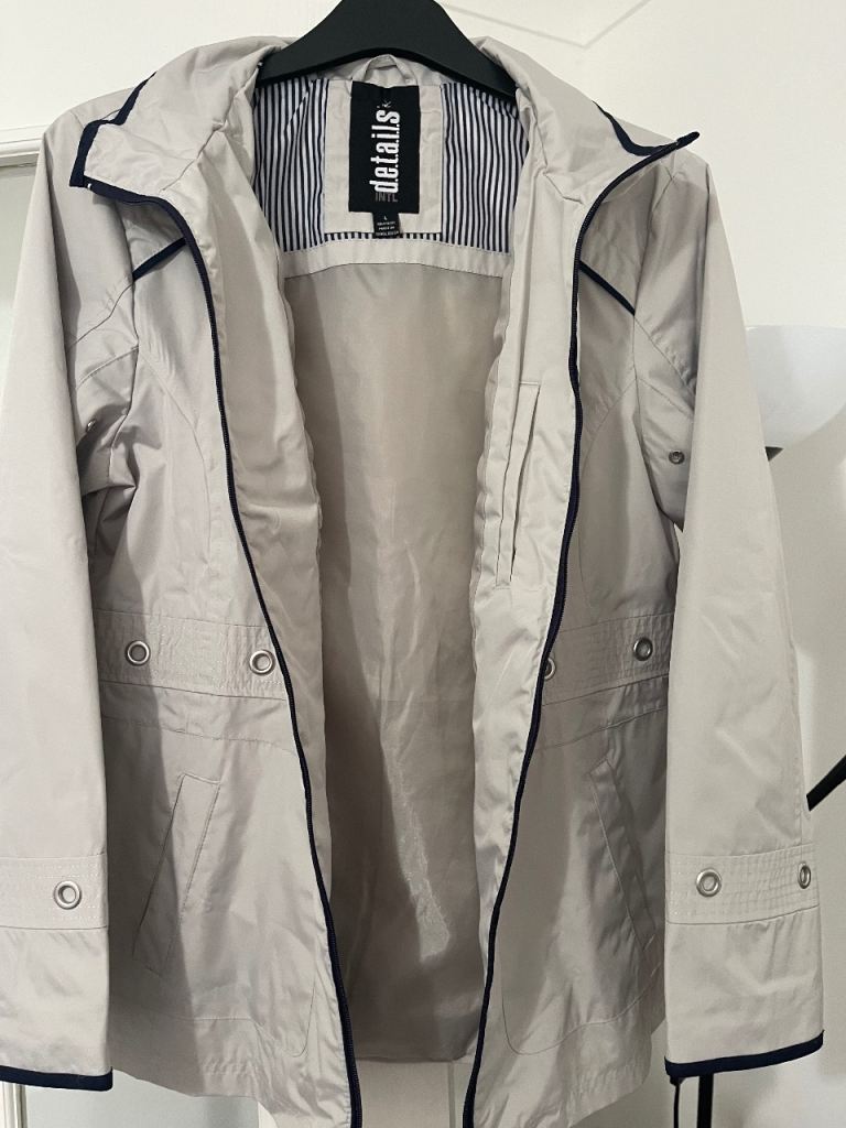 INTL Details Ladies Summer Jacket Size L