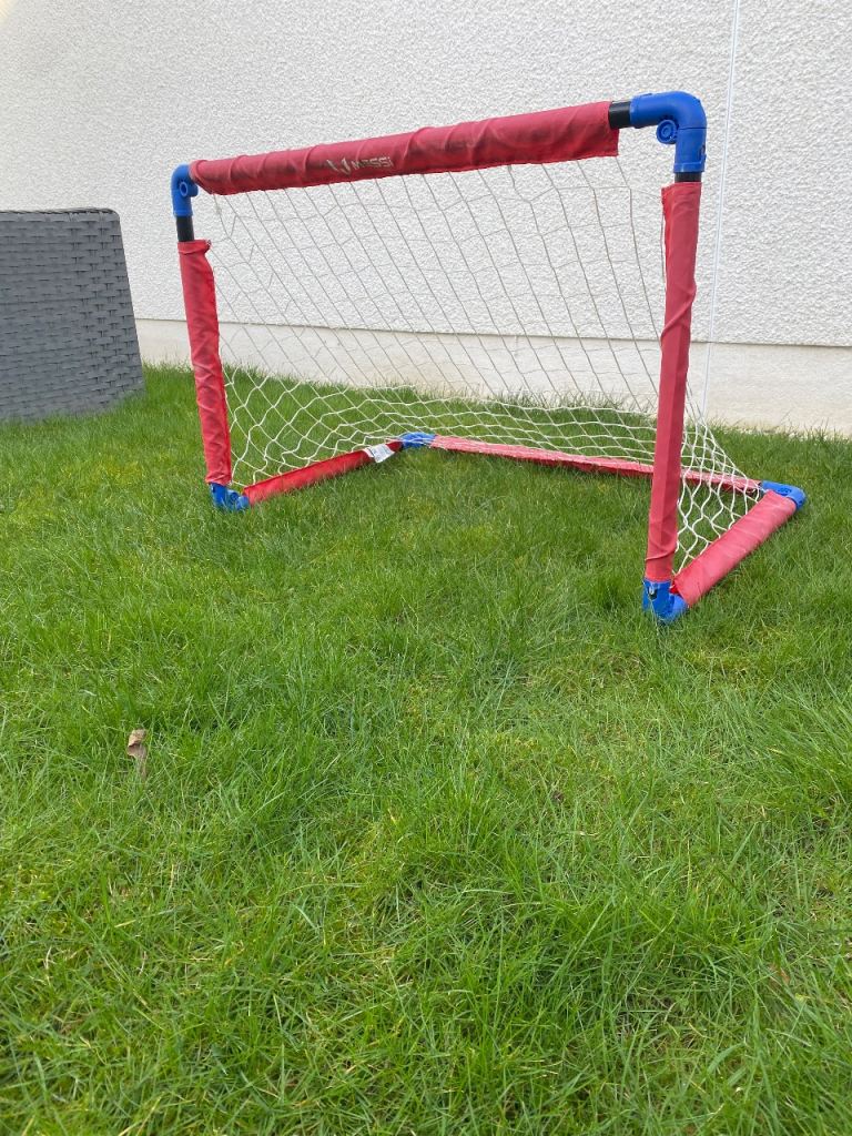 Football goals 