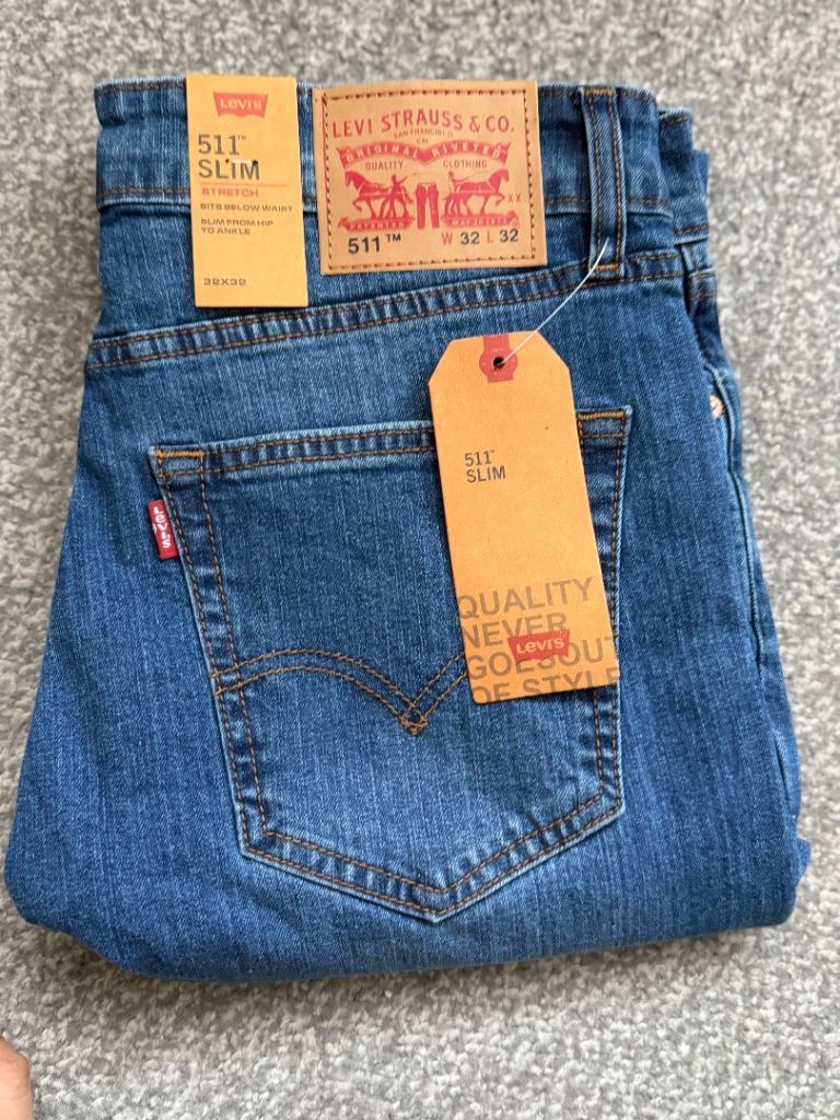  Levi’s 511 Slim Fit Jeans Medium Blue Wash, Size W32 L32. 