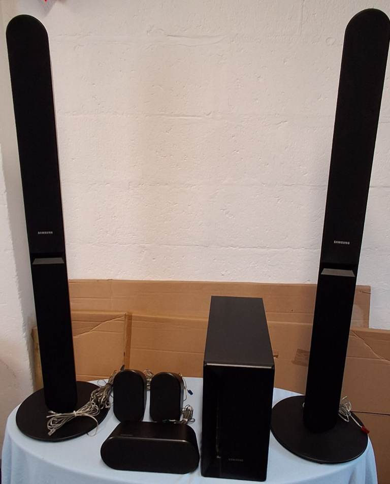 Samsung surround sound system
