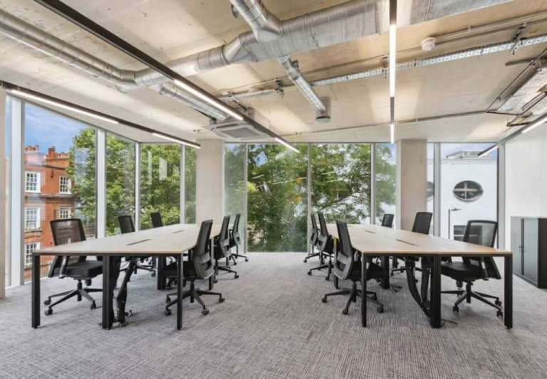 Fulham SW6 Serviced Offices - Sizes From 125 to 640 People - Flexible Furnished Private Spaces