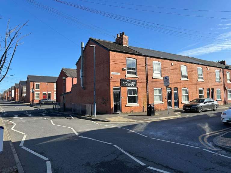 Fully Equipped Fish & Chip Takeaway To Let in Manchester -  Midlothian Street Manchester M11