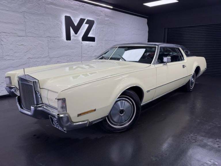 2018 Ford CONTINENTAL 1972 Lincoln Continental Hard Top Coupe Mark IV - 7.5 V8 460 Big-Block Coup...