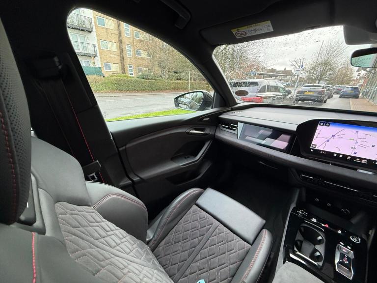  Audi Q6 e-tron 100kWh Edition 1 SUV 5dr Electric Auto quattro (388 ps) Electric Automatic