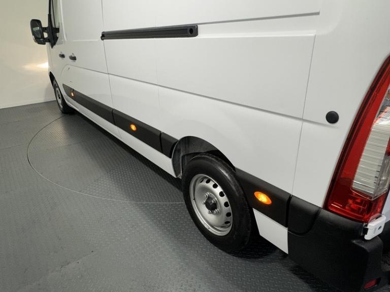 2021 Nissan NV400 dCi 35 Tekna Panel Van Diesel Manual