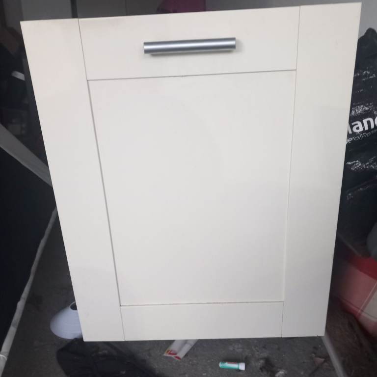 Bosch Integrated Dishwasher – Good Condition - FREE - NEEDS PICKED UP 