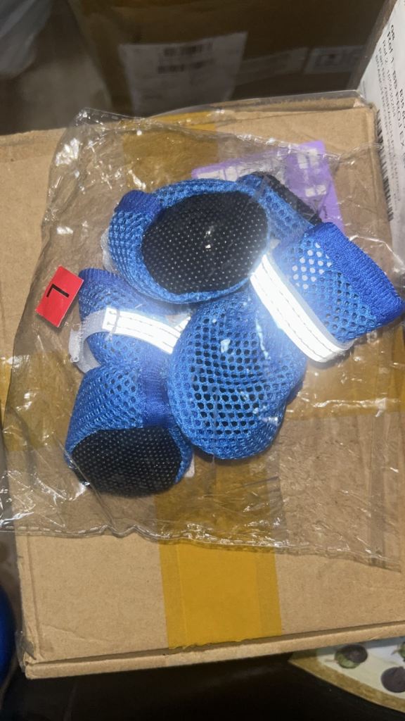 Brand new pet gloves for cats and dogs 