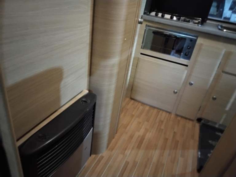 PLEASE BE AWARE THIS VEHICLE HAS BEEN STOLEN 