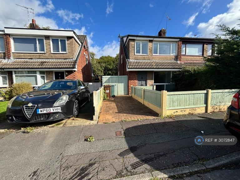 3 bedroom house in Nuttall Avenue, Manchester, M45 (3 bed) (#3072847)