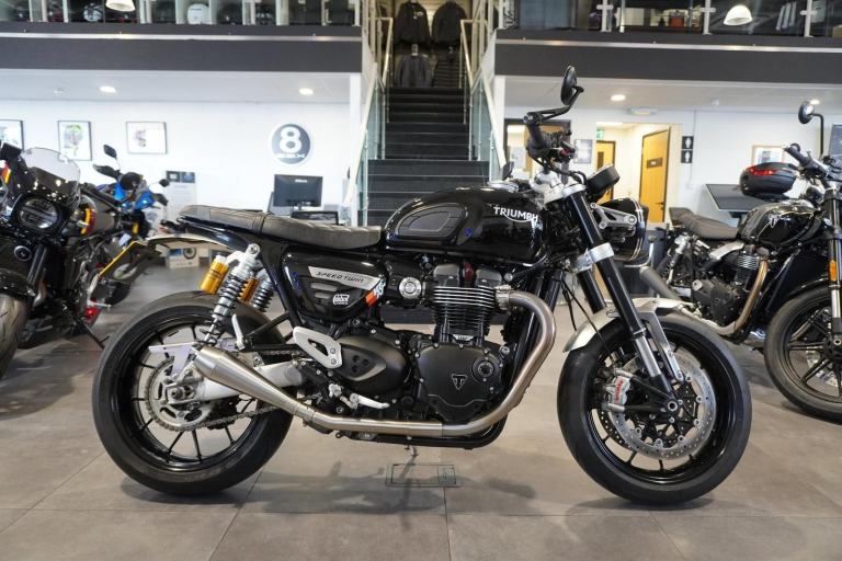 Triumph Speed Twin 1200, 2022, Black with just 815miles Only £9495.