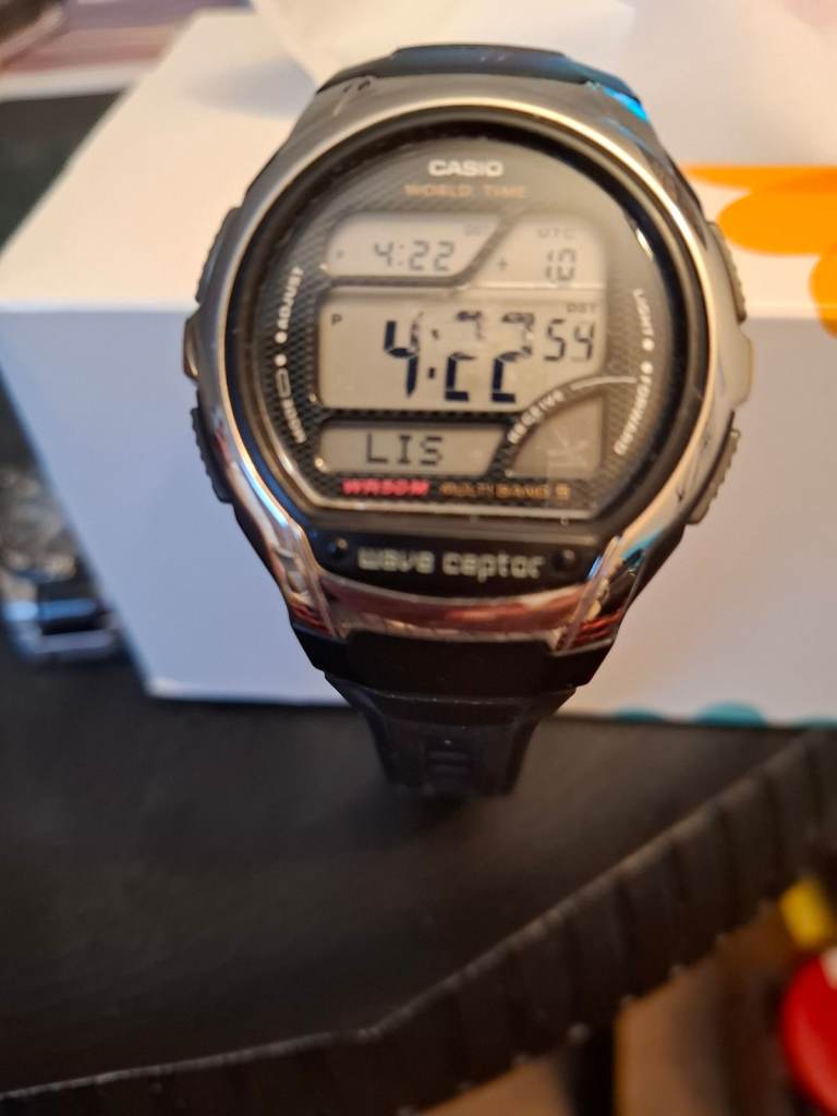 CASIO, WAVE CAPTOR - TIME, DATE, MONTH, YEAR MULTI BAND ILLUMINATOR