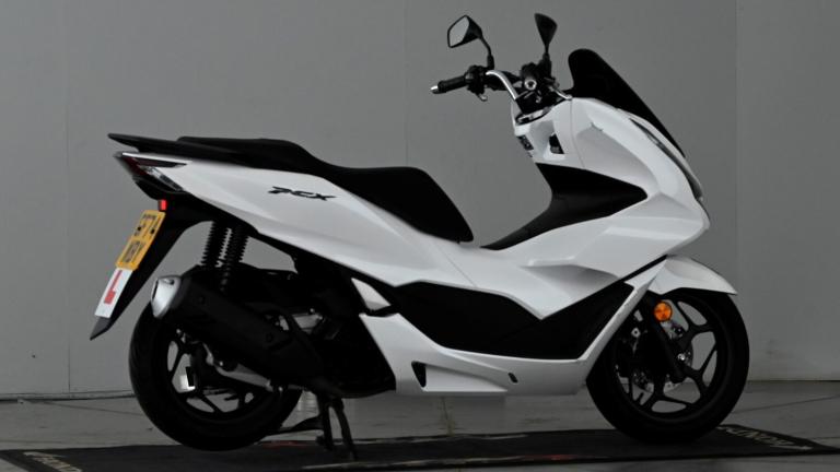 2024 Honda PCX125 125 CVT V-Belt Euro 5 Scooter Petrol Automatic