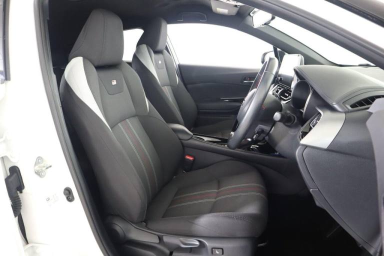 2022 Toyota C-HR 1.8 VVT-h GR SPORT CVT Euro 6 (s/s) 5dr HATCHBACK PETROL/ELECTRIC Automatic