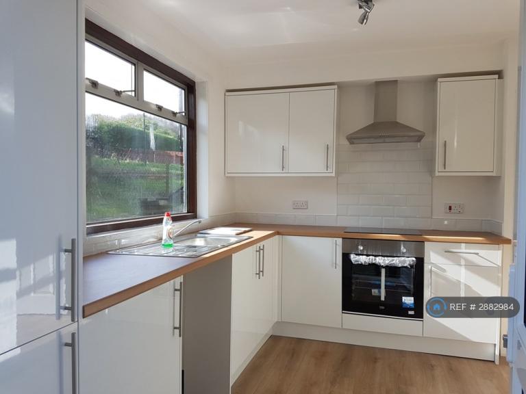 3 bedroom house in Pennyfern Road, Greenock, PA16 (3 bed) (#2882984)