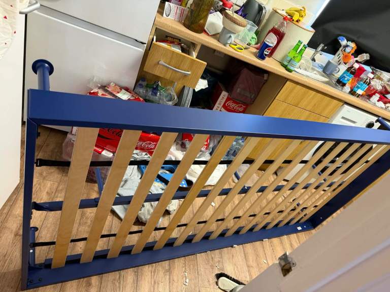 Modern single bed Habitat food tray to 2 week old now 20