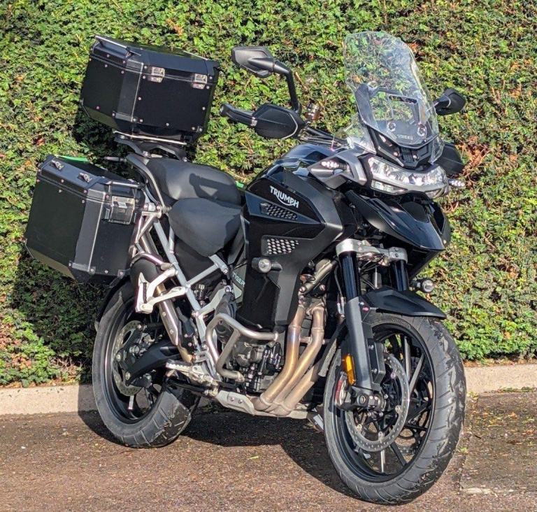 TRIUMPH TIGER 1200 GT EXPLORER - 2023 23 - PANNIERS TOP BOX