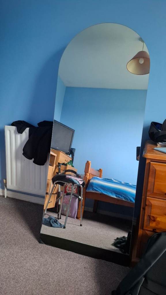Large Arch Mirror – Good Condition