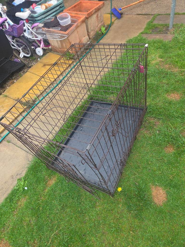 Dog crate 