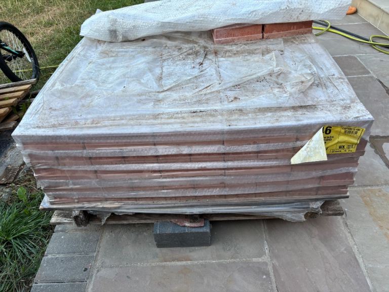 New Pallet of Red concrete paving Blocks – Unused Building Material
