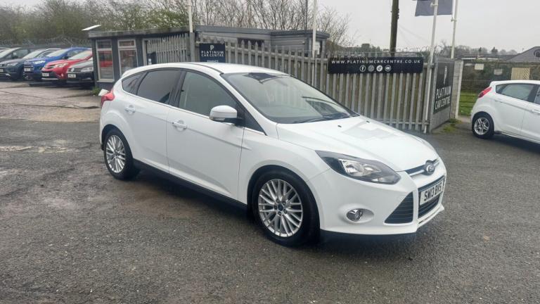 2013 Ford Focus ZETEC Hatchback Petrol Manual