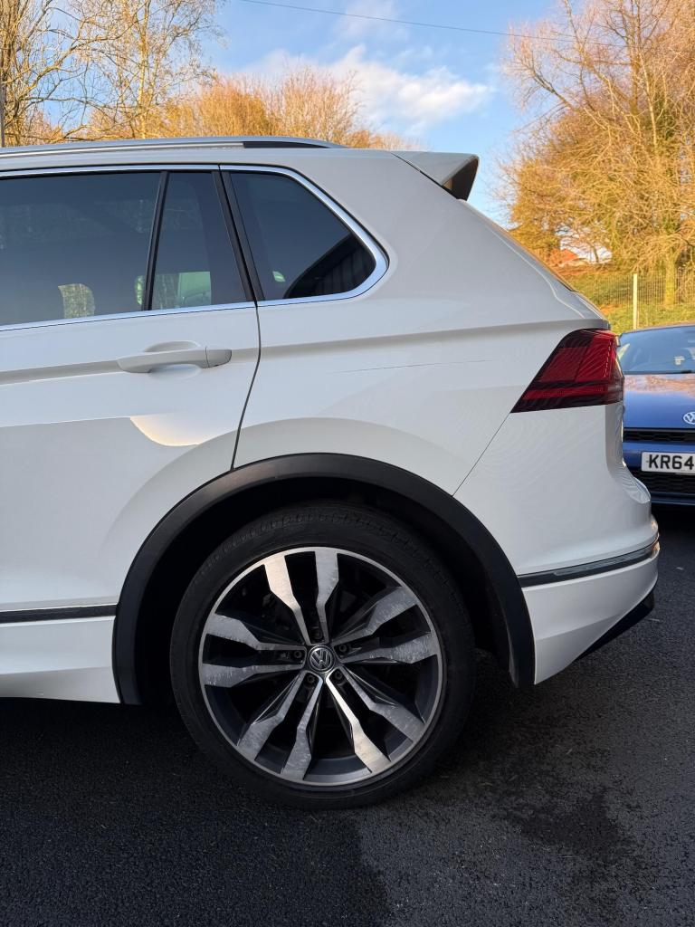 2018 Volkswagen Tiguan 2.0 TDi 190 4Motion R-Line 5dr DSG ESTATE DIESEL Automatic