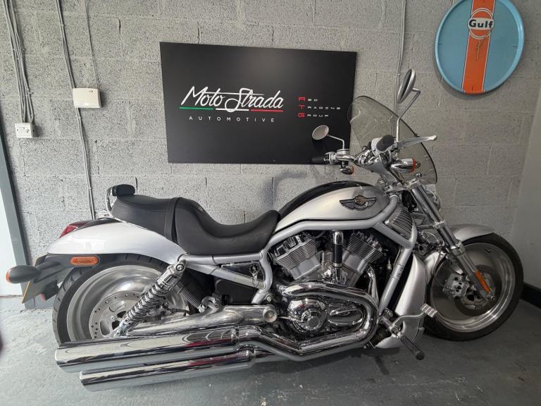 Harley-Davidson VRod Anniversary Edition, 1 owner, Just 794 Miles From New!!