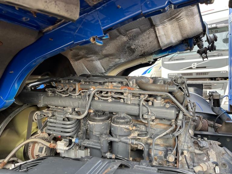 Scania P230 4x2 Day Cab Flatbed Manual