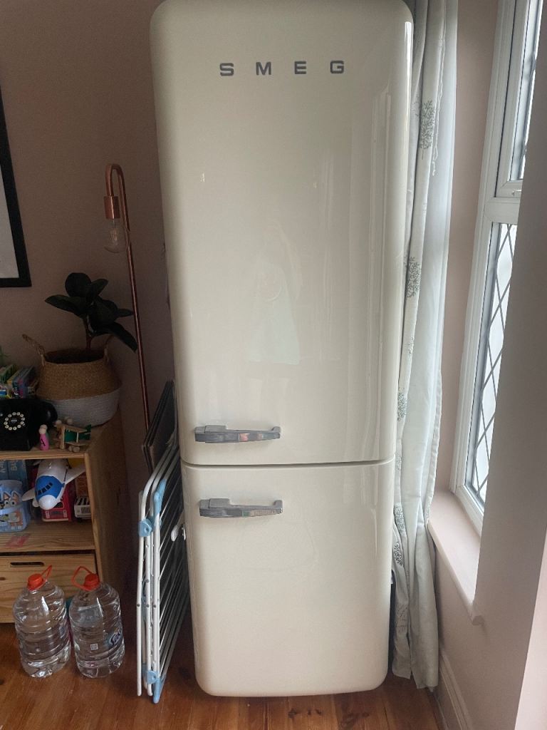 Smeg Fridge Freezer Cream – Good Working Condition
