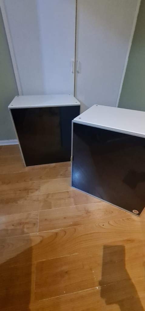 2x ikea wall units BESTA - customisable glass door 