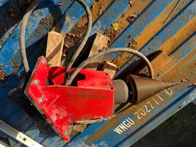 AH800CS Hydraulic Cone Splitter for Forestry and log processing