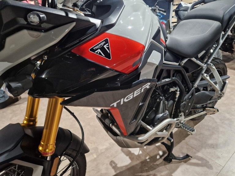 TRIUMPH TIGER 900 RALLY PRO