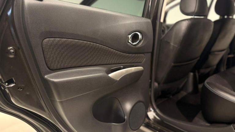 2015 Nissan Note 1.2 DiG-S Tekna 5dr Auto MPV PETROL Automatic