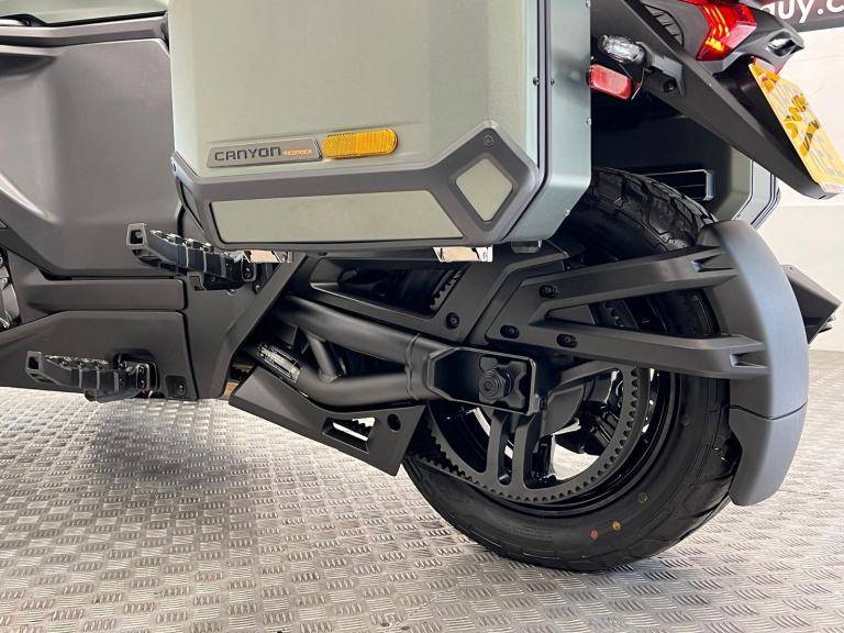 2025 Can-Am Canyon Redrock Semi Automatic Trike with 800 Miles 