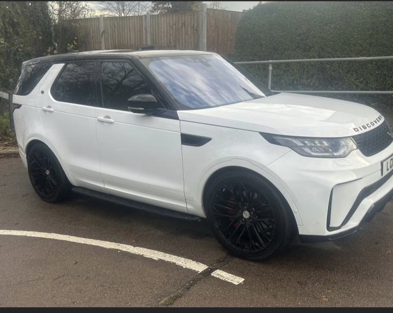LAND ROVER DISCOVERY 3.0 SD V6 HSE White Auto Diesel 2018