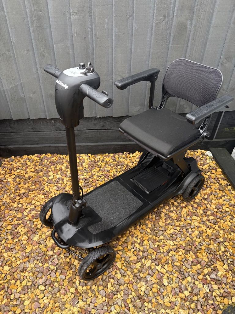 CARBON Muick Sandy F1 14KG SuperLight Folding Mobility Scooter 