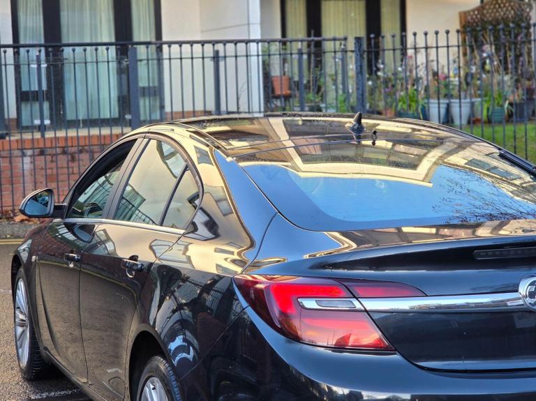 2013 Vauxhall Insignia 2.0 CDTi ecoFLEX Design Nav 5dr [Start Stop] HATCHBACK DIESEL Manual