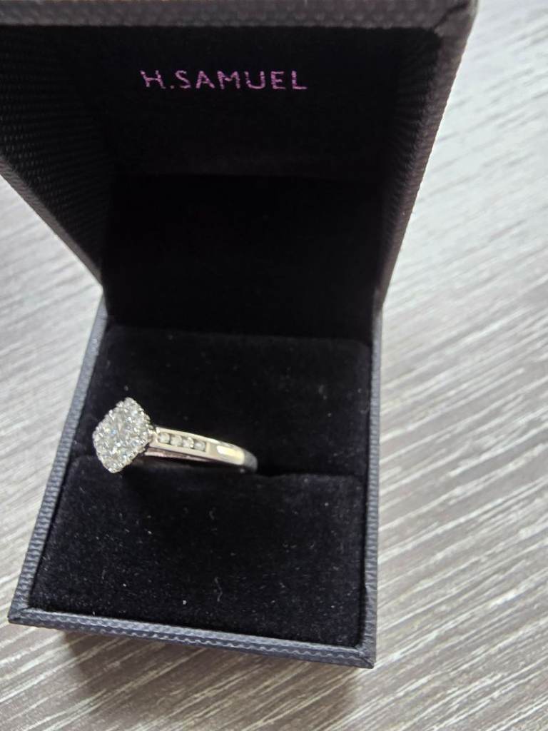 BEAUTIFUL H SAMUEL  WHITE GOLD .66CT DIAMOND RING 