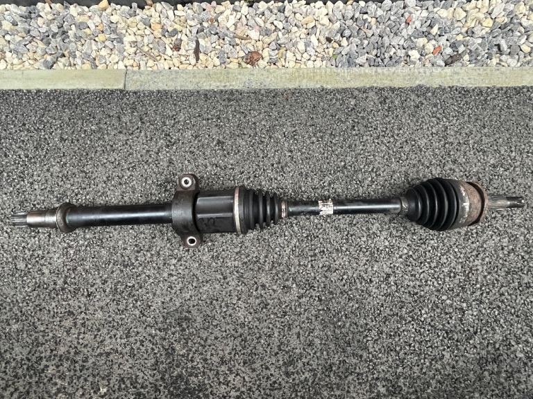 Toyota verso drive shaft 