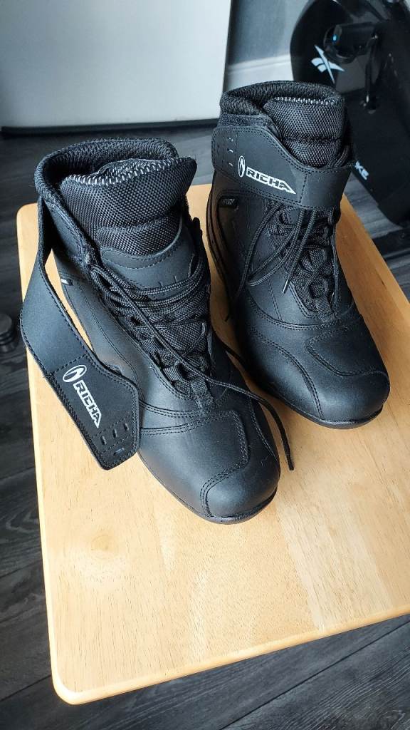 Motorcycle boots
