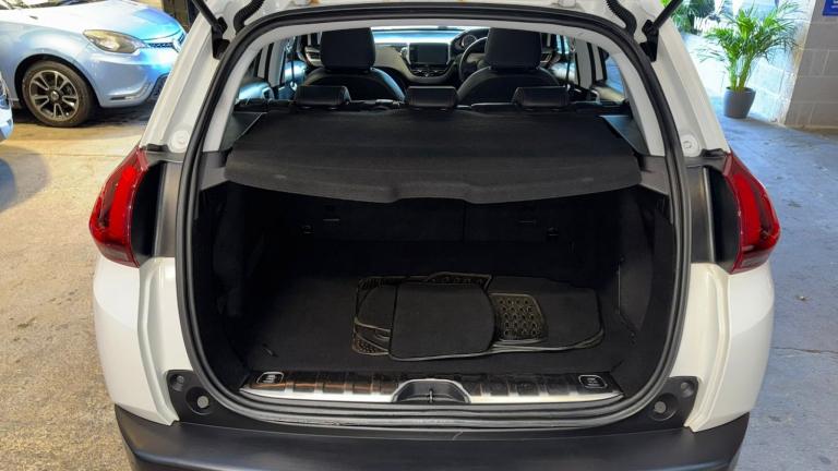 PEUGEOT 2008 1.2 PureTech GT Line White 5dr PANROOF+SATNAV+CRUISE+DAB 2017